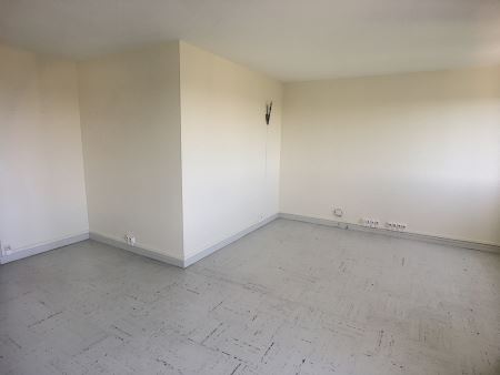Appartement à louer - 4 pièces - 68 m2 - LA CHAPELLE ST LUC - 10 - CHAMPAGNE-ARDENNE