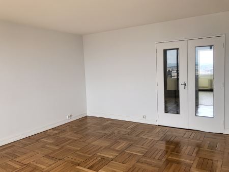 Appartement à louer - 3 pièces - 81 m2 - TROYES - 10 - CHAMPAGNE-ARDENNE