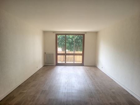 appartement à louer - 3 pièces - 70 m2 - TROYES - 10 - CHAMPAGNE-ARDENNE