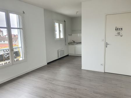 appartement à louer - 1 pièce - 30 m2 - TROYES - 10 - CHAMPAGNE-ARDENNE