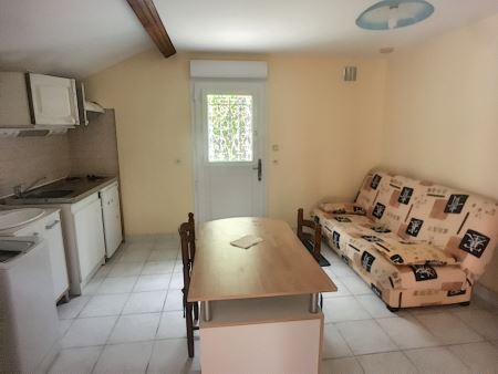 Maison à louer - 1 pièce - 33 m2 - TROYES - 10 - CHAMPAGNE-ARDENNE
