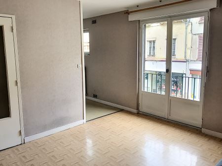 appartement à louer - 1 pièce - 25 m2 - TROYES - 10 - CHAMPAGNE-ARDENNE