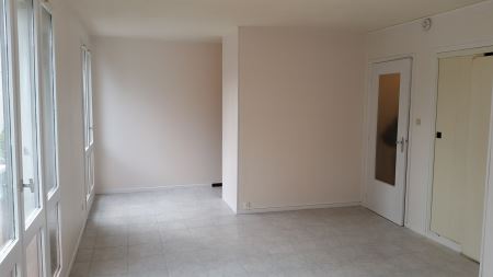 appartement à louer - 1 pièce - 31 m2 - STE SAVINE - 10 - CHAMPAGNE-ARDENNE