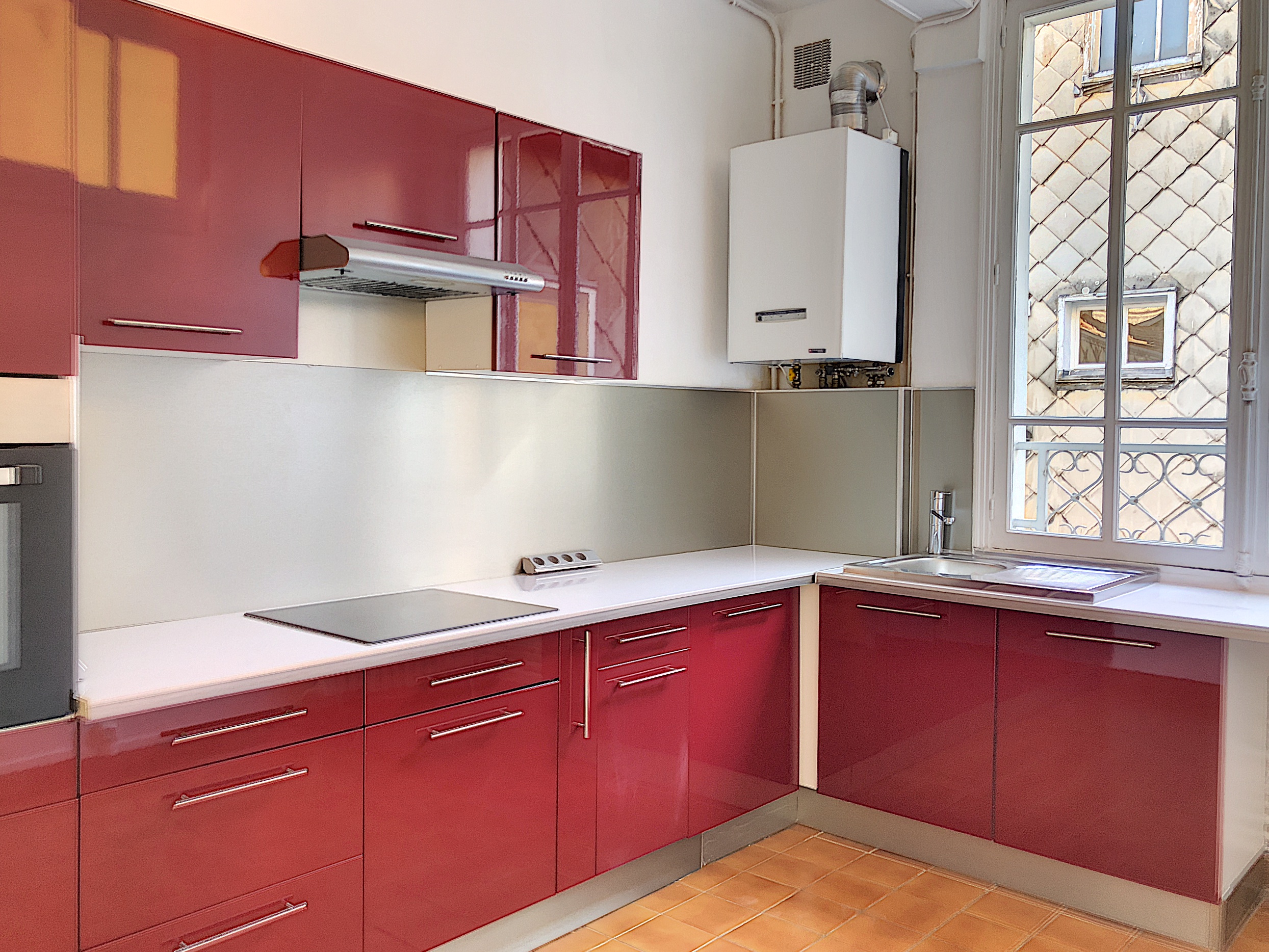 appartement à louer - 4 pièces - 94 m2 - TROYES - 10 - CHAMPAGNE-ARDENNE