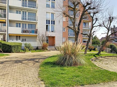 appartement à louer - 3 pièces - 70 m2 - TROYES - 10 - CHAMPAGNE-ARDENNE