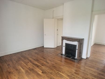 appartement à louer - 2 pièces - 49 m2 - LA CHAPELLE ST LUC - 10 - CHAMPAGNE-ARDENNE