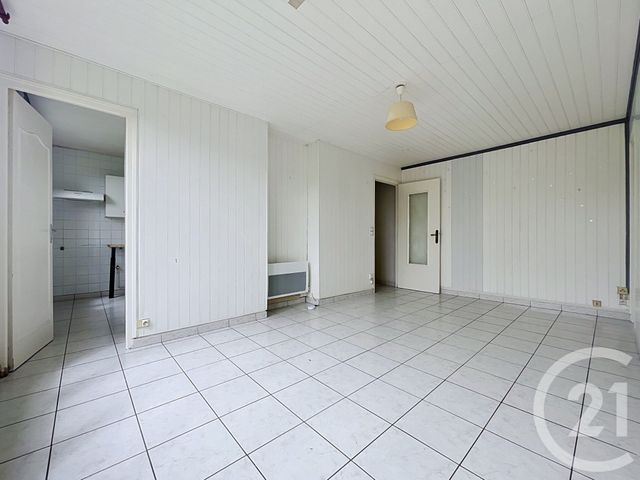 Appartement F3 à vendre - 3 pièces - 52.0 m2 - TROYES - 10 - CHAMPAGNE-ARDENNE - Century 21 Martinot Immobilier