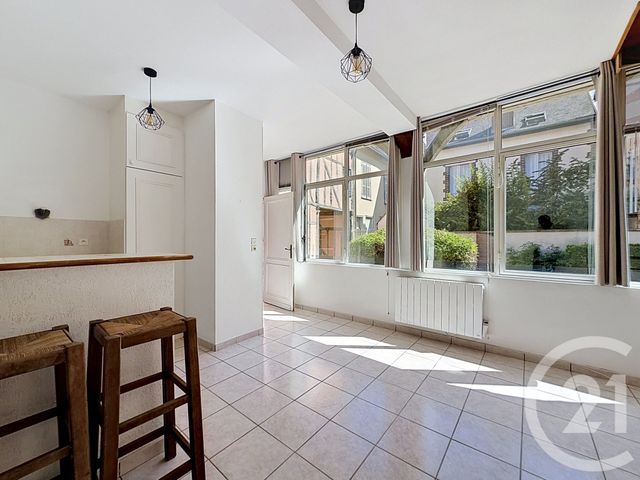 Appartement F2 à vendre - 2 pièces - 37.7 m2 - TROYES - 10 - CHAMPAGNE-ARDENNE - Century 21 Martinot Immobilier