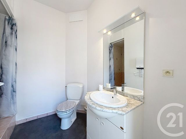 Appartement F2 à vendre - 2 pièces - 37.7 m2 - TROYES - 10 - CHAMPAGNE-ARDENNE - Century 21 Martinot Immobilier