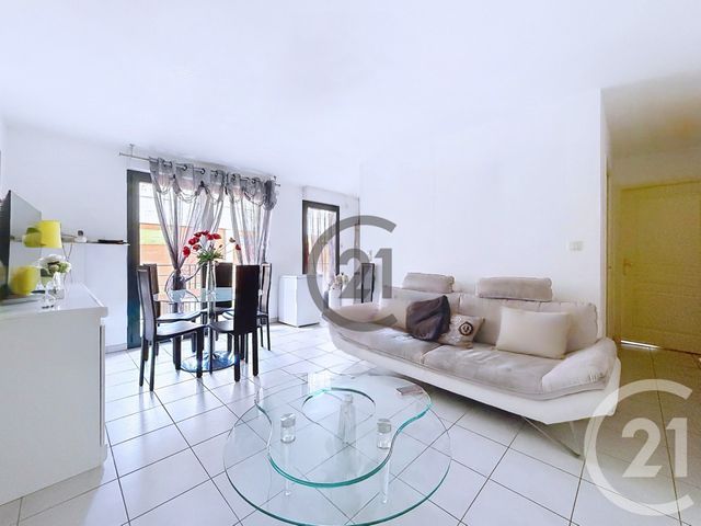 Appartement F3 à vendre - 3 pièces - 54.64 m2 - TROYES - 10 - CHAMPAGNE-ARDENNE - Century 21 Martinot Immobilier