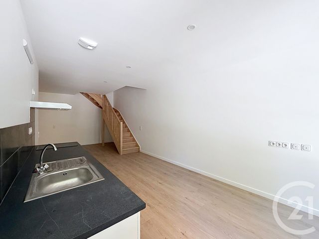 Appartement F3 à louer - 3 pièces - 69.44 m2 - TROYES - 10 - CHAMPAGNE-ARDENNE - Century 21 Martinot Immobilier