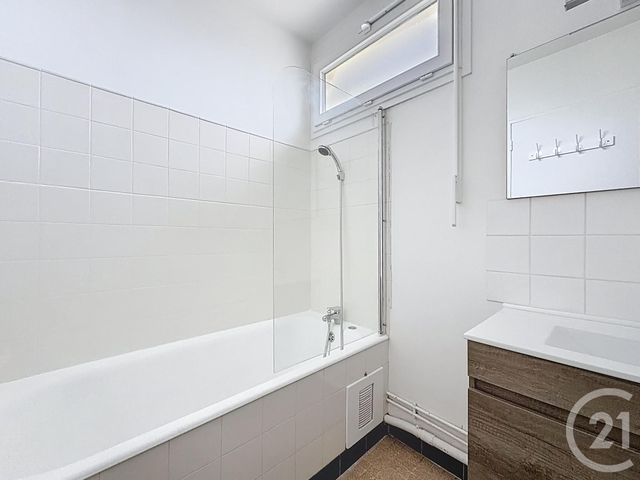 Appartement T2 à louer - 2 pièces - 47.81 m2 - TROYES - 10 - CHAMPAGNE-ARDENNE - Century 21 Martinot Immobilier