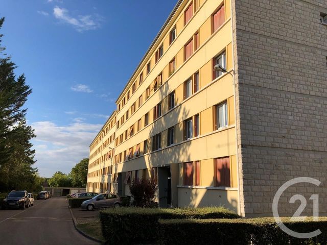 Afficher la photo en grand Appartement F3 à louer - 3 pièces - 64.0 m2 - ST ANDRE LES VERGERS - 10 - CHAMPAGNE-ARDENNE - Century 21 Martinot Immobilier