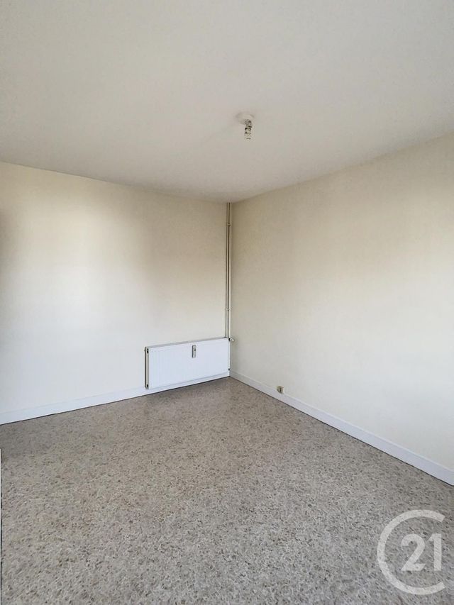Afficher la photo en grand Appartement F1 à louer - 1 pièce - 20.0 m2 - TROYES - 10 - CHAMPAGNE-ARDENNE - Century 21 Martinot Immobilier