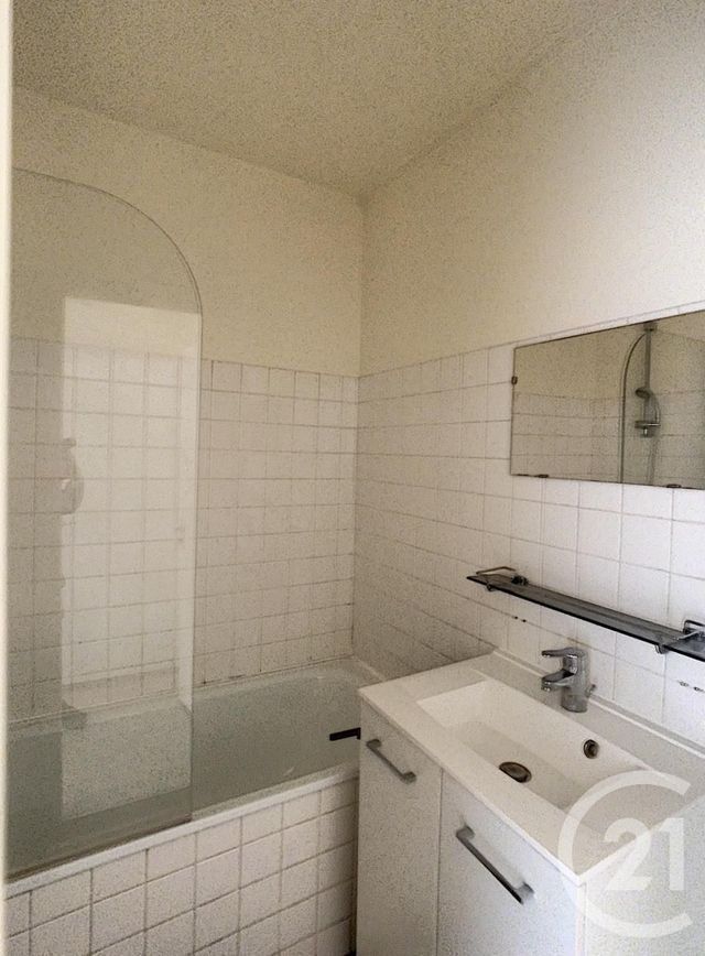 Afficher la photo en grand Appartement F1 à louer - 1 pièce - 20.0 m2 - TROYES - 10 - CHAMPAGNE-ARDENNE - Century 21 Martinot Immobilier