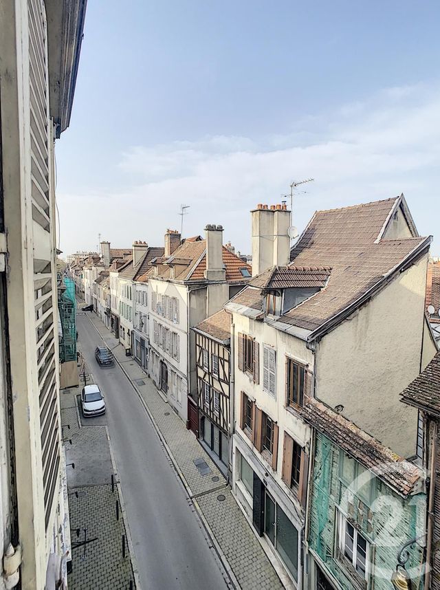 Afficher la photo en grand Appartement F1 à louer - 1 pièce - 20.0 m2 - TROYES - 10 - CHAMPAGNE-ARDENNE - Century 21 Martinot Immobilier