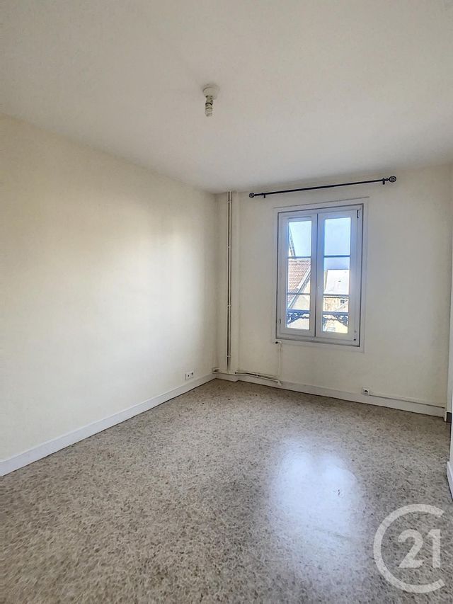 Afficher la photo en grand Appartement F1 à louer - 1 pièce - 20.0 m2 - TROYES - 10 - CHAMPAGNE-ARDENNE - Century 21 Martinot Immobilier
