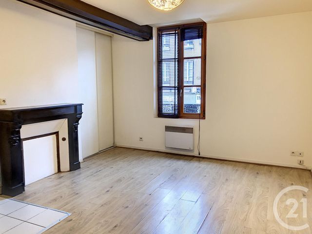 Afficher la photo en grand Appartement F1 à louer - 1 pièce - 24.0 m2 - TROYES - 10 - CHAMPAGNE-ARDENNE - Century 21 Martinot Immobilier