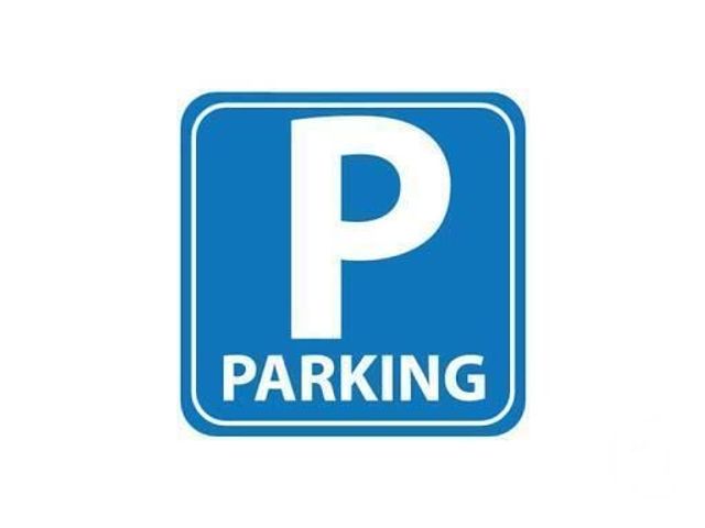 Afficher la photo en grand parking à vendre - 15.0 m2 - TROYES - 10 - CHAMPAGNE-ARDENNE - Century 21 Martinot Immobilier