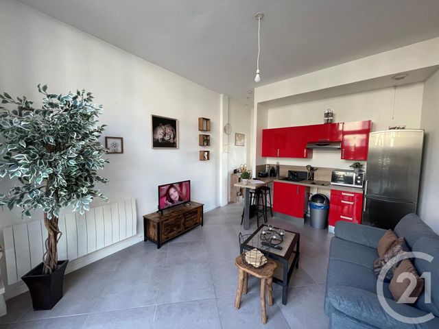 Appartement T2 à vendre - 2 pièces - 35.4 m2 - TROYES - 10 - CHAMPAGNE-ARDENNE - Century 21 Martinot Immobilier