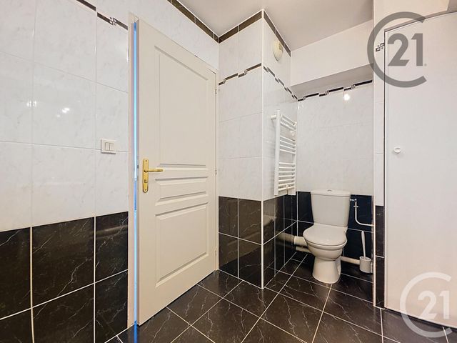 Appartement F2 à vendre - 2 pièces - 46.0 m2 - TROYES - 10 - CHAMPAGNE-ARDENNE - Century 21 Martinot Immobilier