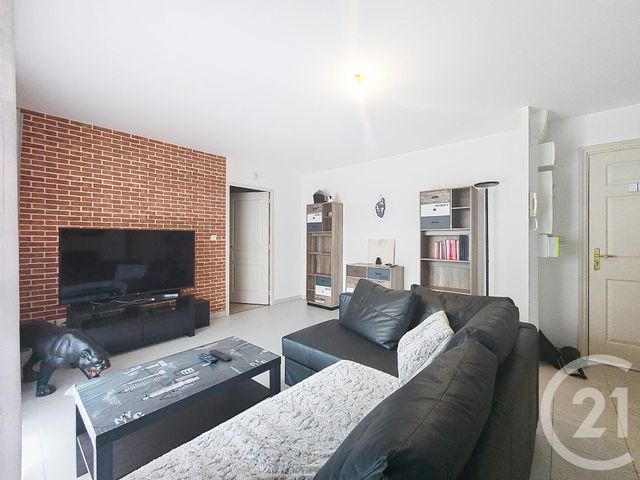 Appartement F2 à vendre - 2 pièces - 46.0 m2 - TROYES - 10 - CHAMPAGNE-ARDENNE - Century 21 Martinot Immobilier