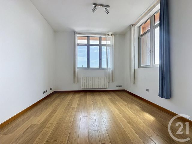 Appartement T3 à vendre - 3 pièces - 72.07 m2 - TROYES - 10 - CHAMPAGNE-ARDENNE - Century 21 Martinot Immobilier
