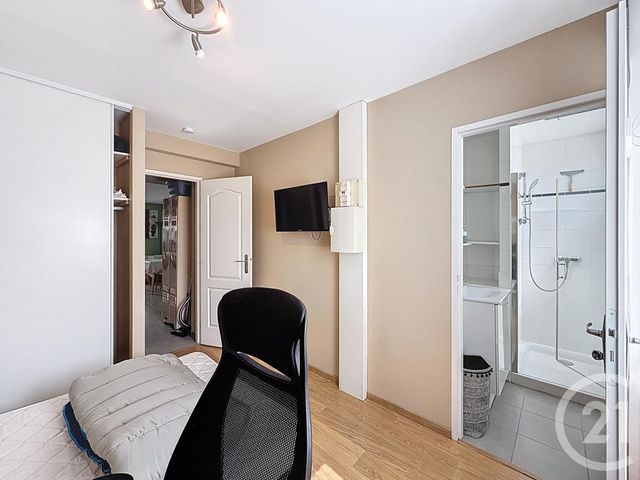 Appartement à vendre - 4 pièces - 66.0 m2 - TROYES - 10 - CHAMPAGNE-ARDENNE - Century 21 Martinot Immobilier