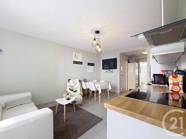 Appartement à vendre - 4 pièces - 66.0 m2 - TROYES - 10 - CHAMPAGNE-ARDENNE - Century 21 Martinot Immobilier