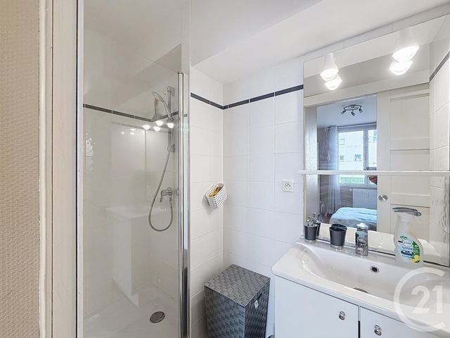 Appartement à vendre - 4 pièces - 66.0 m2 - TROYES - 10 - CHAMPAGNE-ARDENNE - Century 21 Martinot Immobilier