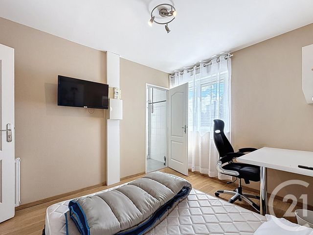 Appartement à vendre - 4 pièces - 66.0 m2 - TROYES - 10 - CHAMPAGNE-ARDENNE - Century 21 Martinot Immobilier