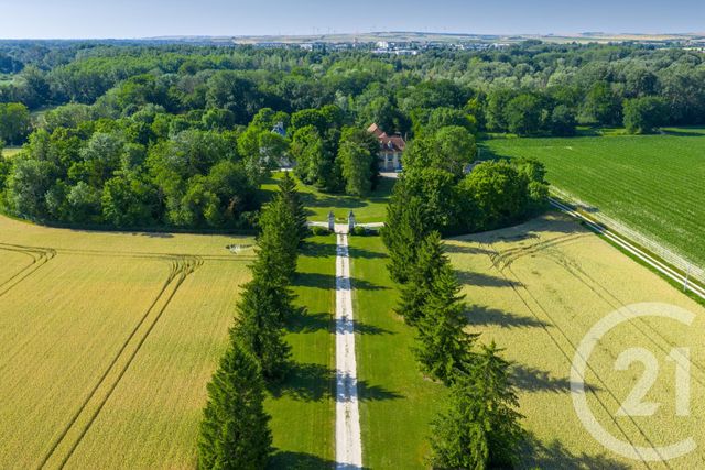 Afficher la photo en grand maison à vendre - 15 pièces - 350.0 m2 - ST PARRES AUX TERTRES - 10 - CHAMPAGNE-ARDENNE - Century 21 Martinot Immobilier