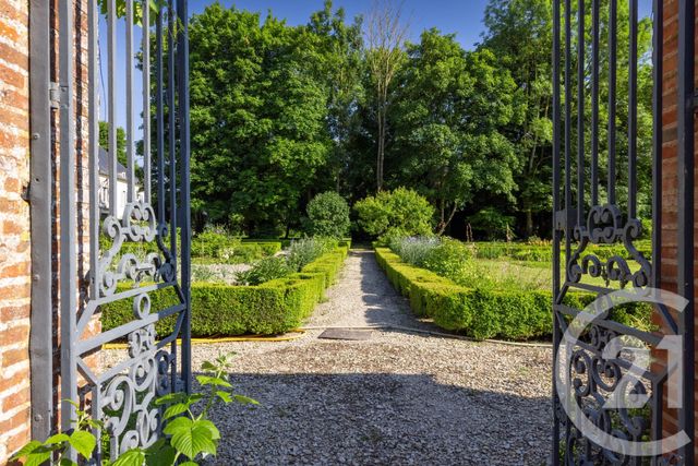 Afficher la photo en grand maison à vendre - 15 pièces - 350.0 m2 - ST PARRES AUX TERTRES - 10 - CHAMPAGNE-ARDENNE - Century 21 Martinot Immobilier