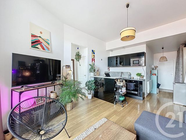 Afficher la photo en grand Appartement T2 à vendre - 2 pièces - 46.5 m2 - TROYES - 10 - CHAMPAGNE-ARDENNE - Century 21 Martinot Immobilier