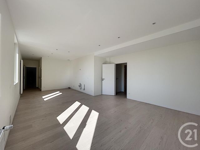 Appartement T2 à vendre - 2 pièces - 58.0 m2 - TROYES - 10 - CHAMPAGNE-ARDENNE - Century 21 Martinot Immobilier