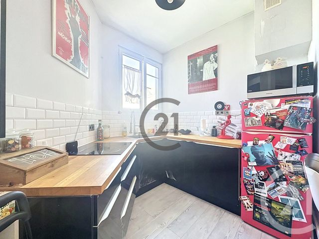 Appartement T2 à vendre - 3 pièces - 32.0 m2 - TROYES - 10 - CHAMPAGNE-ARDENNE - Century 21 Martinot Immobilier