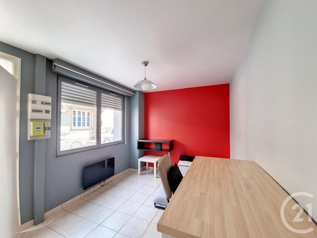 Appartement F1 à louer - 1 pièce - 17.9 m2 - TROYES - 10 - CHAMPAGNE-ARDENNE - Century 21 Martinot Immobilier