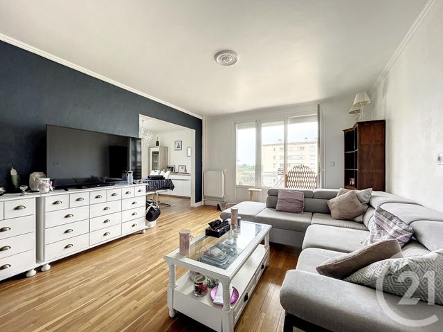 appartement à vendre - 5 pièces - 66.95 m2 - ST ANDRE LES VERGERS - 10 - CHAMPAGNE-ARDENNE - Century 21 Martinot Immobilier