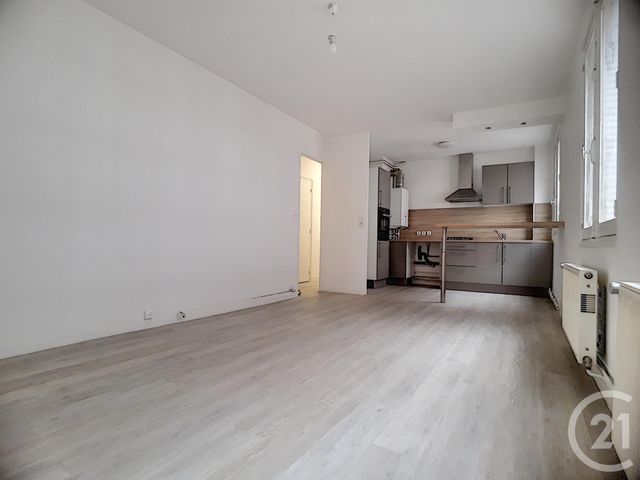 Appartement F4 à louer - 4 pièces - 67.83 m2 - TROYES - 10 - CHAMPAGNE-ARDENNE - Century 21 Martinot Immobilier