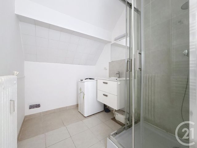 Afficher la photo en grand Appartement F3 à vendre - 3 pièces - 56.3 m2 - TROYES - 10 - CHAMPAGNE-ARDENNE - Century 21 Martinot Immobilier