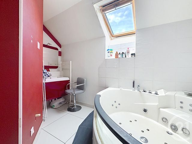 Appartement T3 à vendre - 3 pièces - 62.0 m2 - TROYES - 10 - CHAMPAGNE-ARDENNE - Century 21 Martinot Immobilier