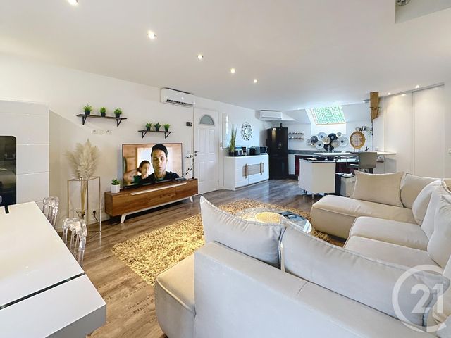 Appartement T3 à vendre - 3 pièces - 62.0 m2 - TROYES - 10 - CHAMPAGNE-ARDENNE - Century 21 Martinot Immobilier