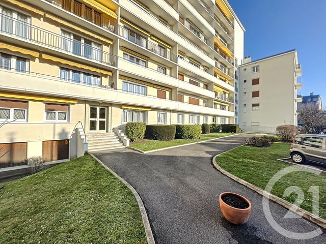 Appartement F2 à vendre - 2 pièces - 59.0 m2 - TROYES - 10 - CHAMPAGNE-ARDENNE - Century 21 Martinot Immobilier