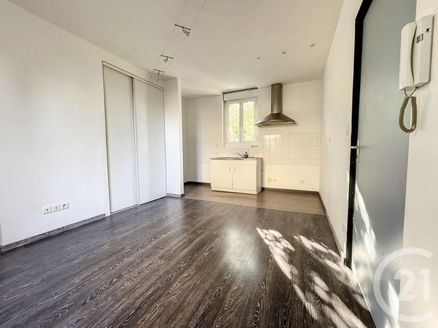 Appartement T2 à vendre - 2 pièces - 36.55 m2 - TROYES - 10 - CHAMPAGNE-ARDENNE - Century 21 Martinot Immobilier