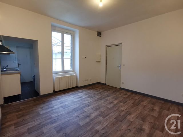 Appartement F2 à louer - 2 pièces - 34.72 m2 - TROYES - 10 - CHAMPAGNE-ARDENNE - Century 21 Martinot Immobilier
