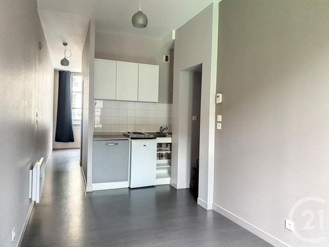 Studio à louer - 1 pièce - 28.4 m2 - TROYES - 10 - CHAMPAGNE-ARDENNE - Century 21 Martinot Immobilier