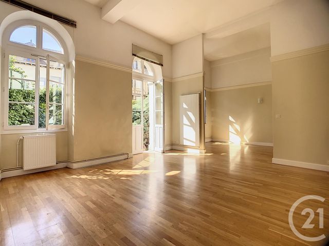Appartement F4 à vendre - 4 pièces - 102.75 m2 - 10 - CHAMPAGNE-ARDENNE - Century 21 Martinot Immobilier