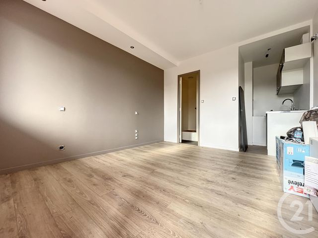 Studio à vendre - 1 pièce - 17.8 m2 - STE SAVINE - 10 - CHAMPAGNE-ARDENNE - Century 21 Martinot Immobilier