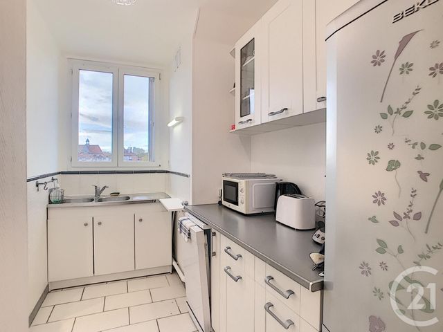 Appartement à louer - 3 pièces - 56.0 m2 - TROYES - 10 - CHAMPAGNE-ARDENNE - Century 21 Martinot Immobilier