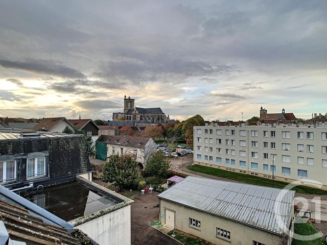 Appartement à louer - 3 pièces - 56.0 m2 - TROYES - 10 - CHAMPAGNE-ARDENNE - Century 21 Martinot Immobilier